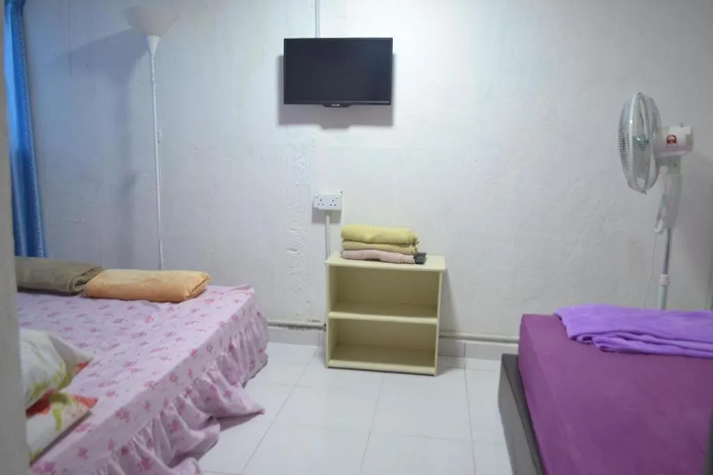 Spot On 89821 Batu Maung Sempoi Inn And Cafe