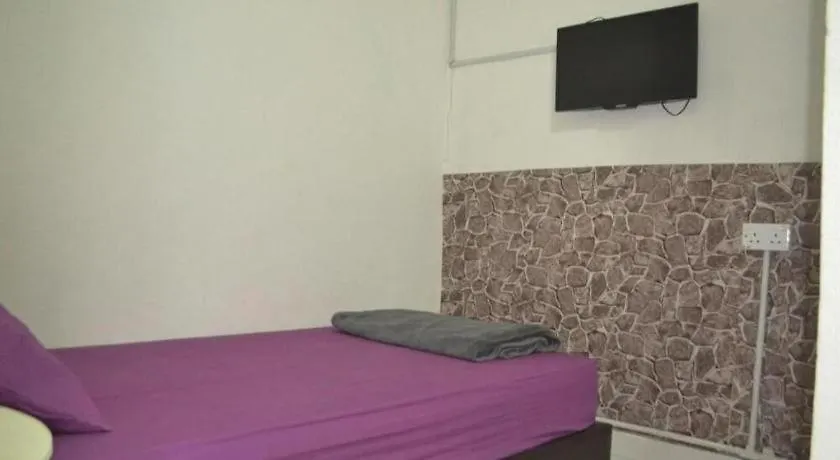 Spot On 89821 Batu Maung Sempoi Inn And Cafe Hotel