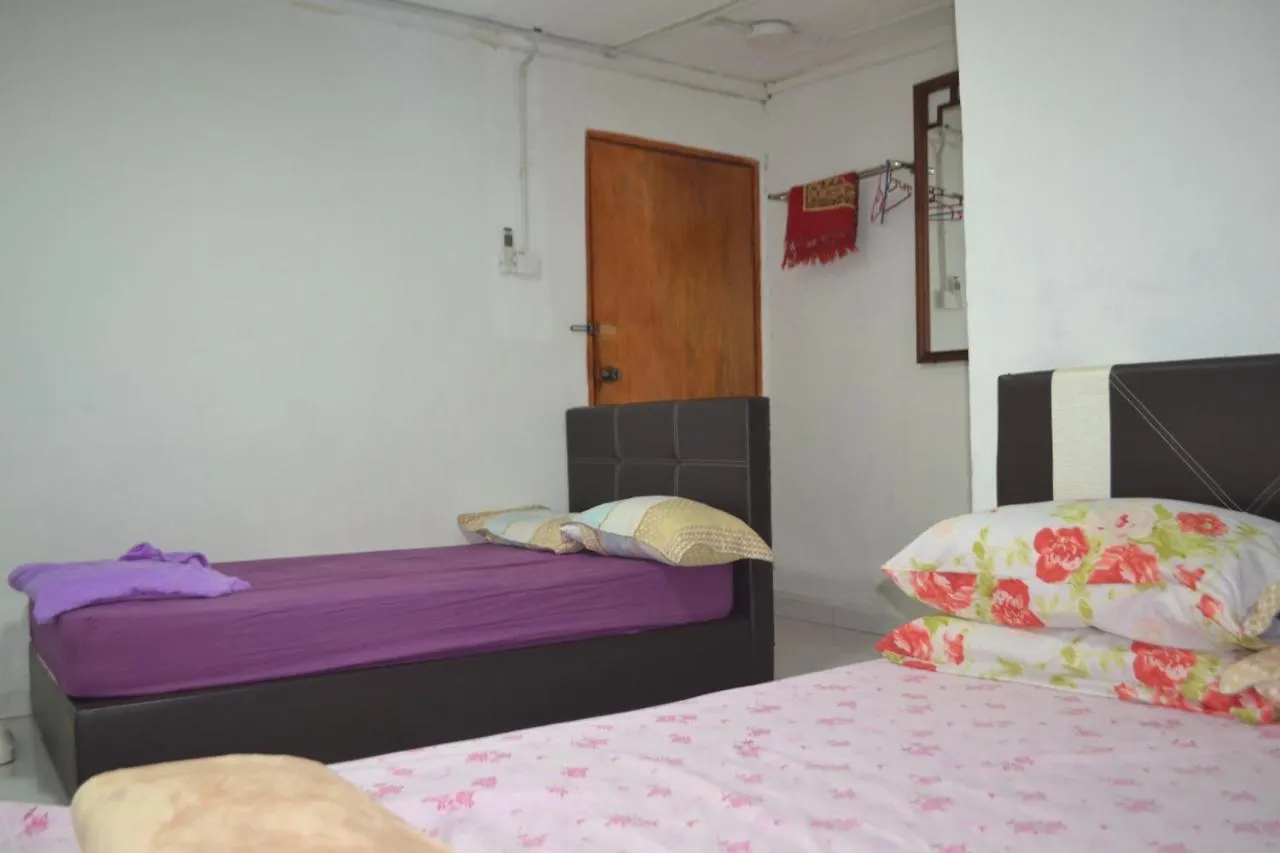 Spot On 89821 Batu Maung Sempoi Inn And Cafe